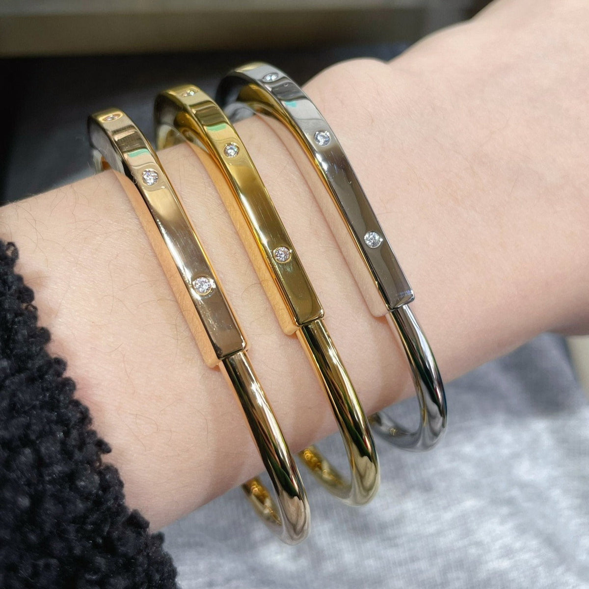 TIFFANY LOCK BRACELET 8 DIAMOND