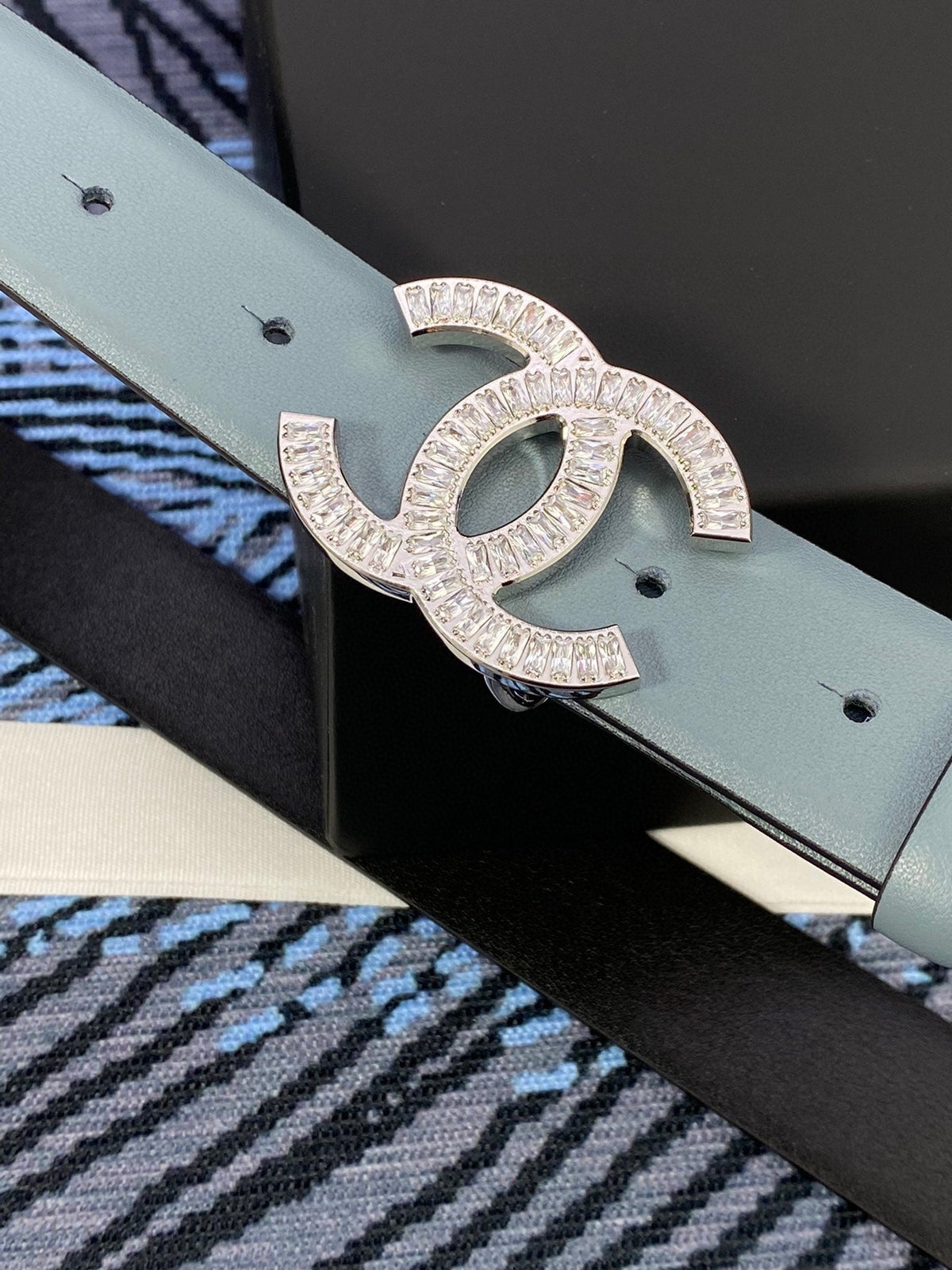 CHANEL 25S BELT 30 MM IN GREY BLUE CALFSKIN WITH SILVER HARDWARE 615102