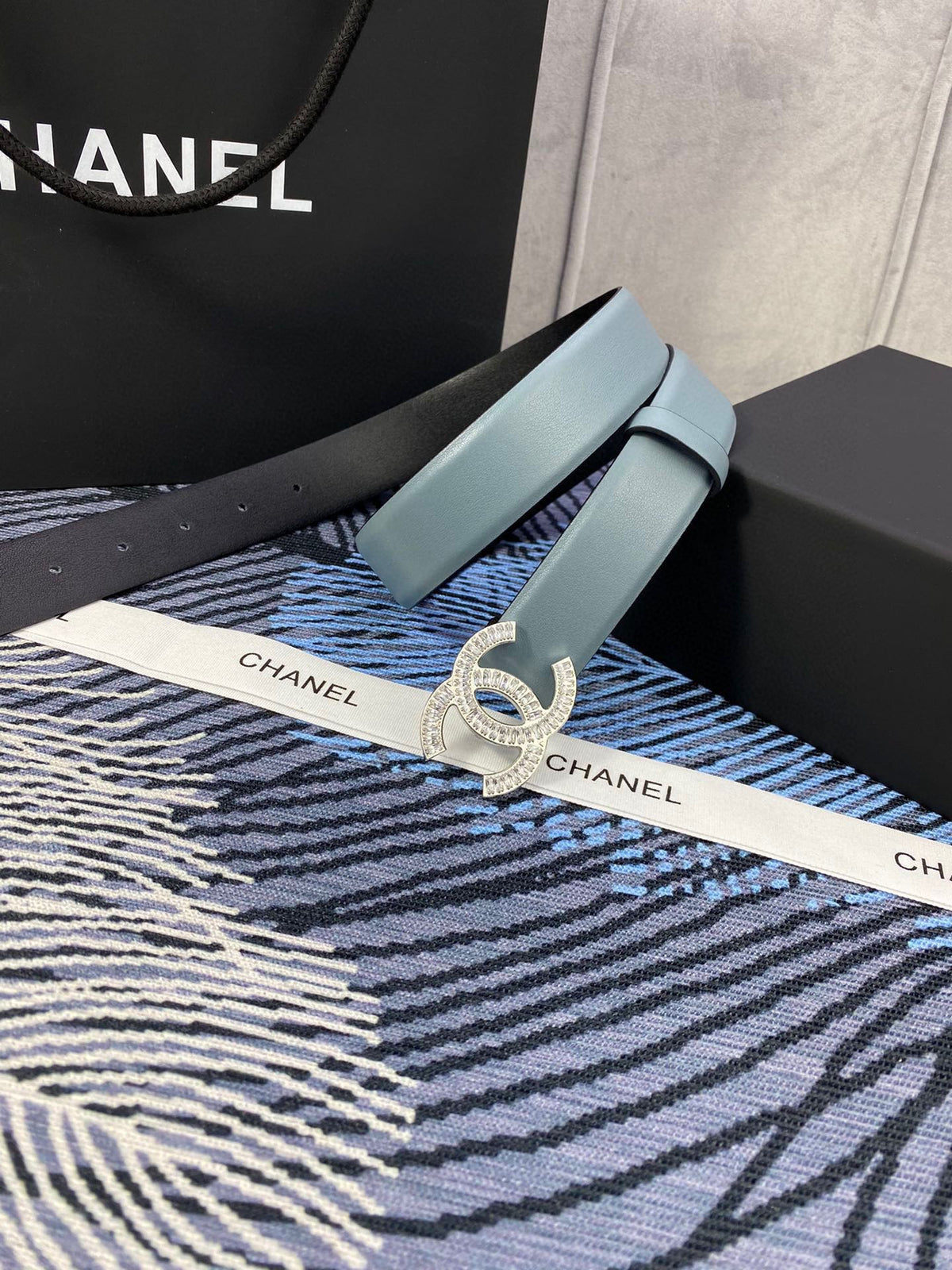 CHANEL 25S BELT 30 MM IN GREY BLUE CALFSKIN WITH SILVER HARDWARE 615102