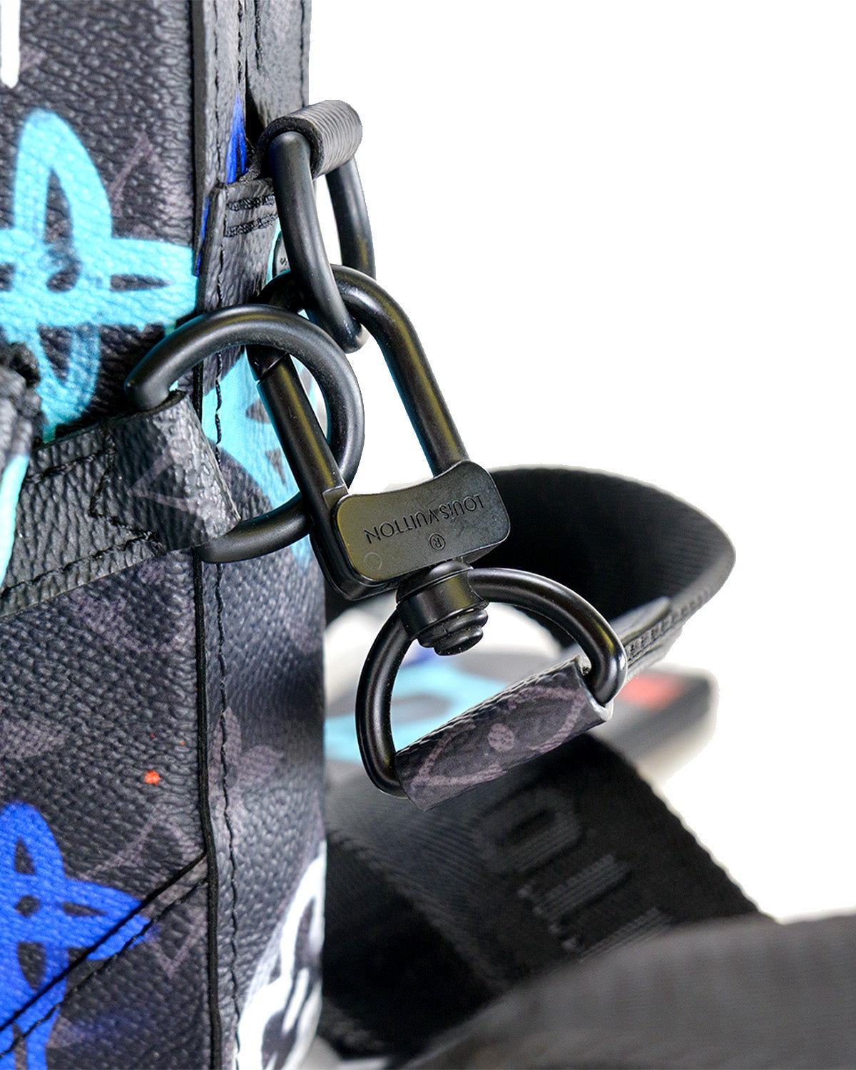 Louis Vuitton Graffiti Trio Bag
