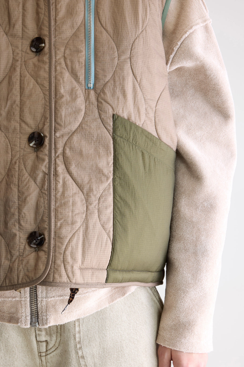 Hamilton sleeveless jacket (252 / W / PEEL)