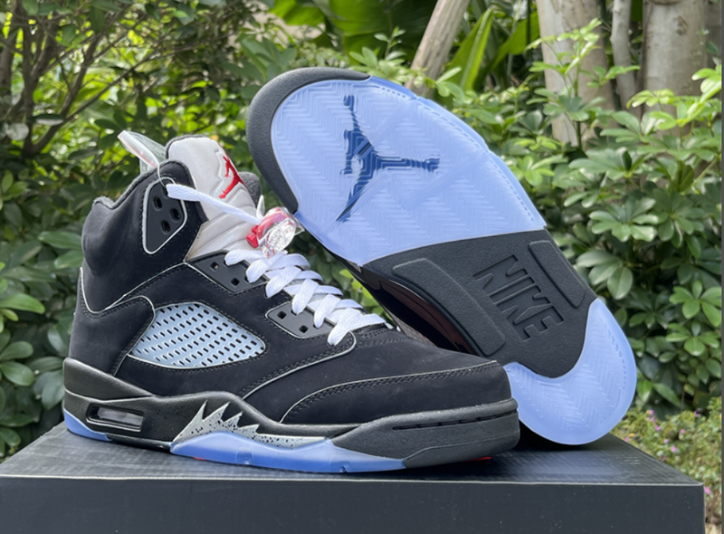 Air Jordan 5 “Black Metallic"