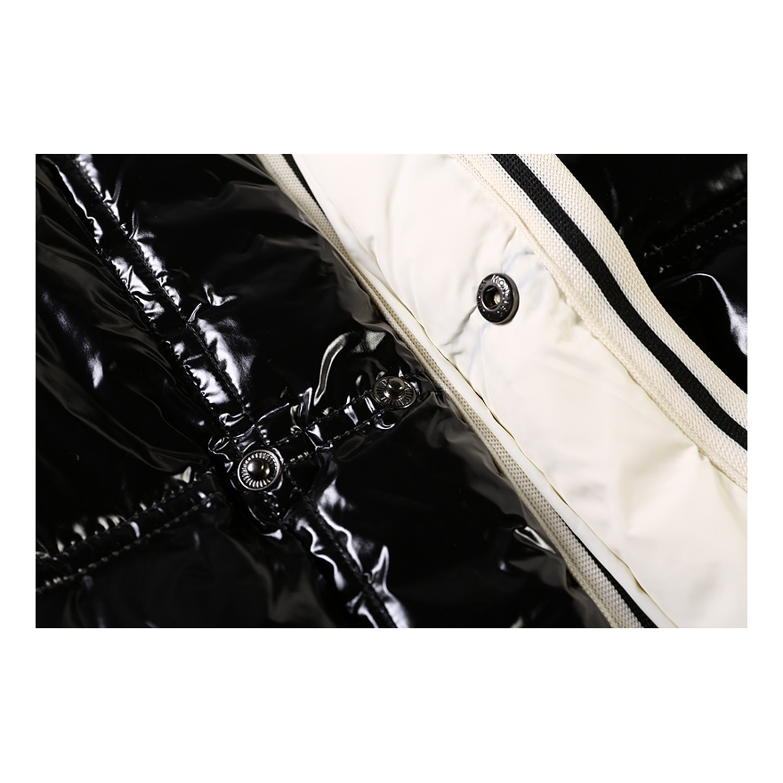 Moncler Contrast-Trim Glossy Hooded Puffer Jacket – Premium Down