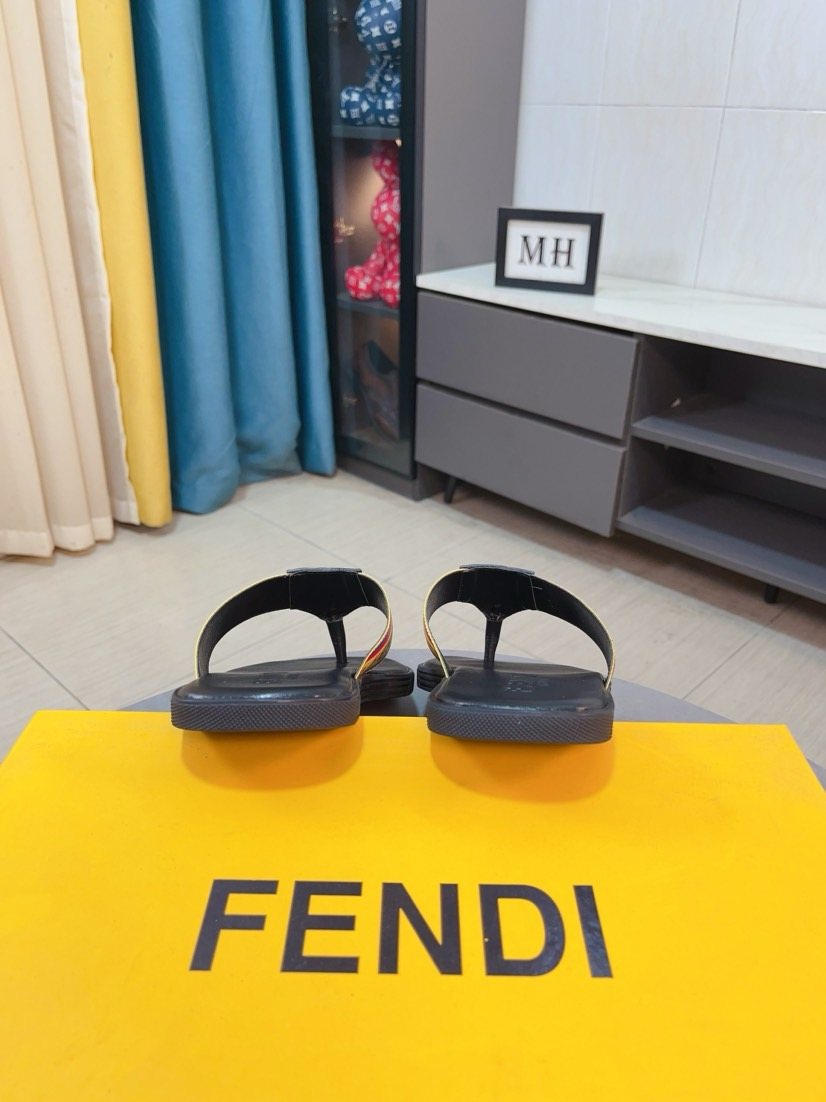 Fendi Men's Logo Strap Thong Sandals