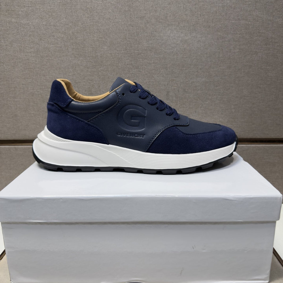 Givenchy Low-Top Lace-Up Sneakers