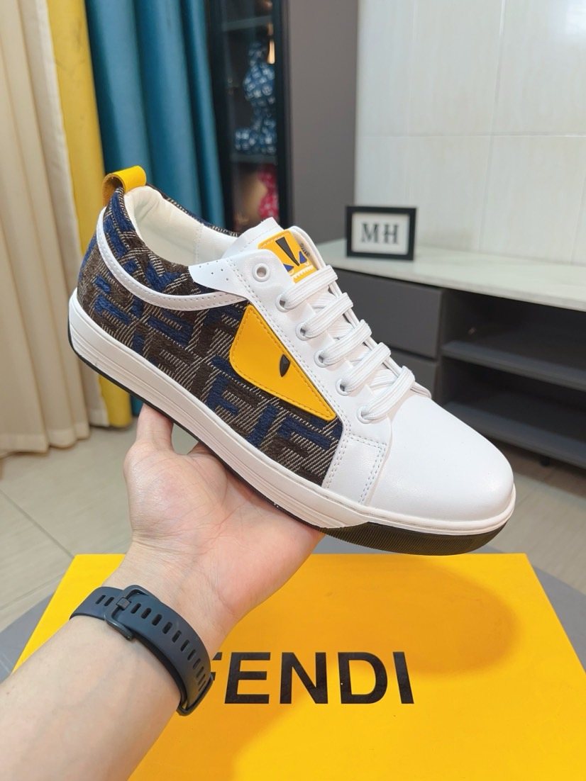 FENDI Patterned Panel Low-Top Sneakers