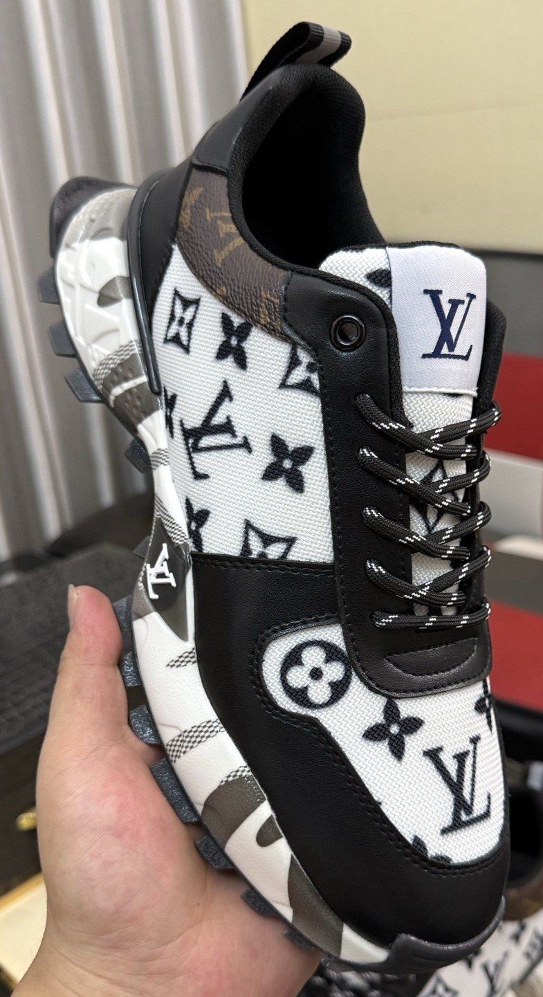 Louis Vuitton Graphic-Pattern Chunky Sneakers