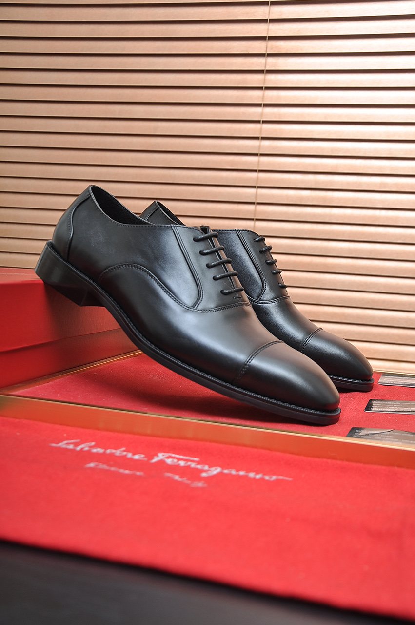 Ferragamo Black Cap-Toe Lace-Up Dress Shoes